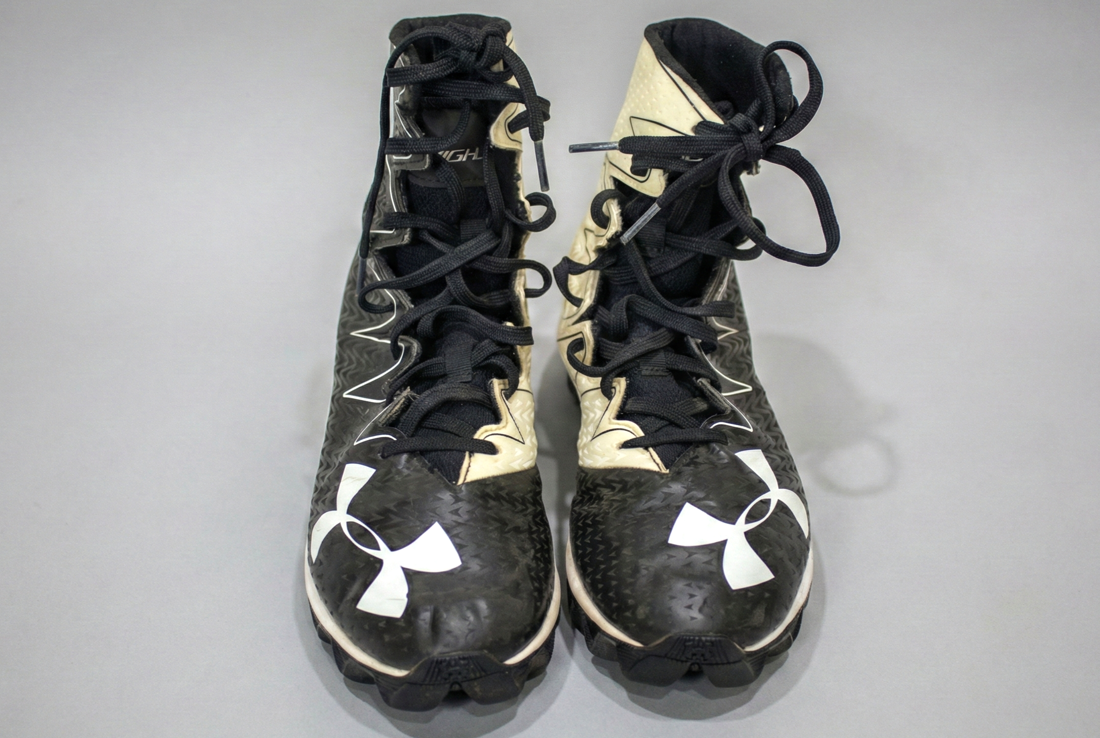 Under Armour Highlight RM football cleats