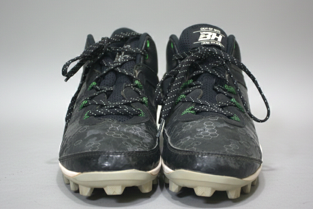 Under Armour Harper 8 Mid RM